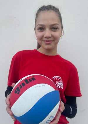 Knakalová Laura